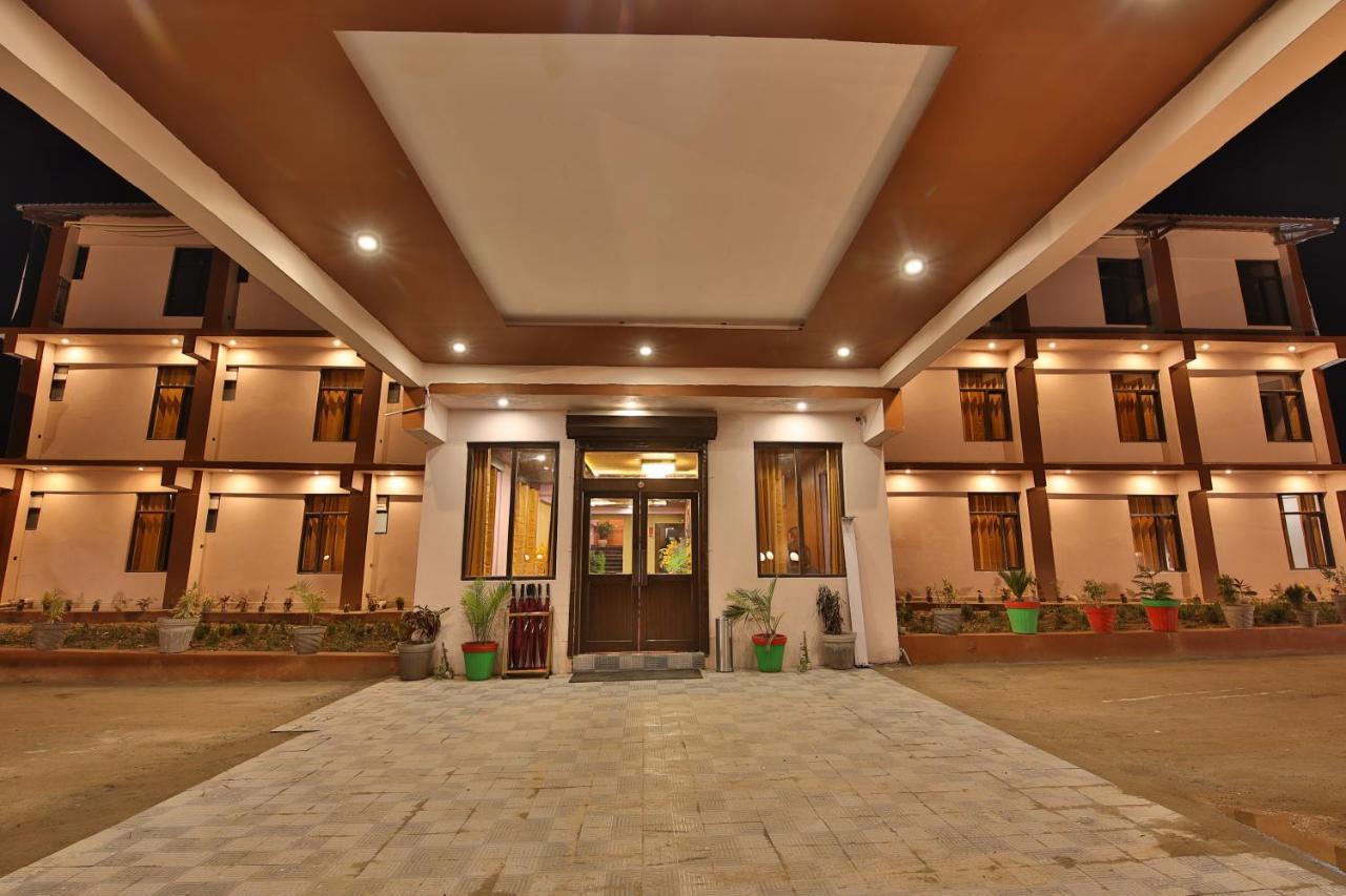 Amritara The Avadh Hotel บาดรีนาถ ภายนอก รูปภาพ