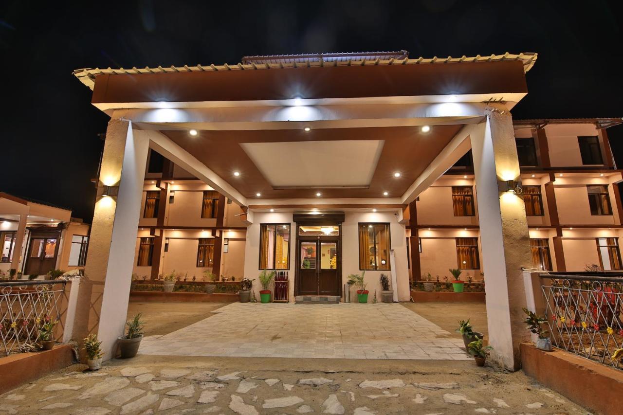 Amritara The Avadh Hotel บาดรีนาถ ภายนอก รูปภาพ