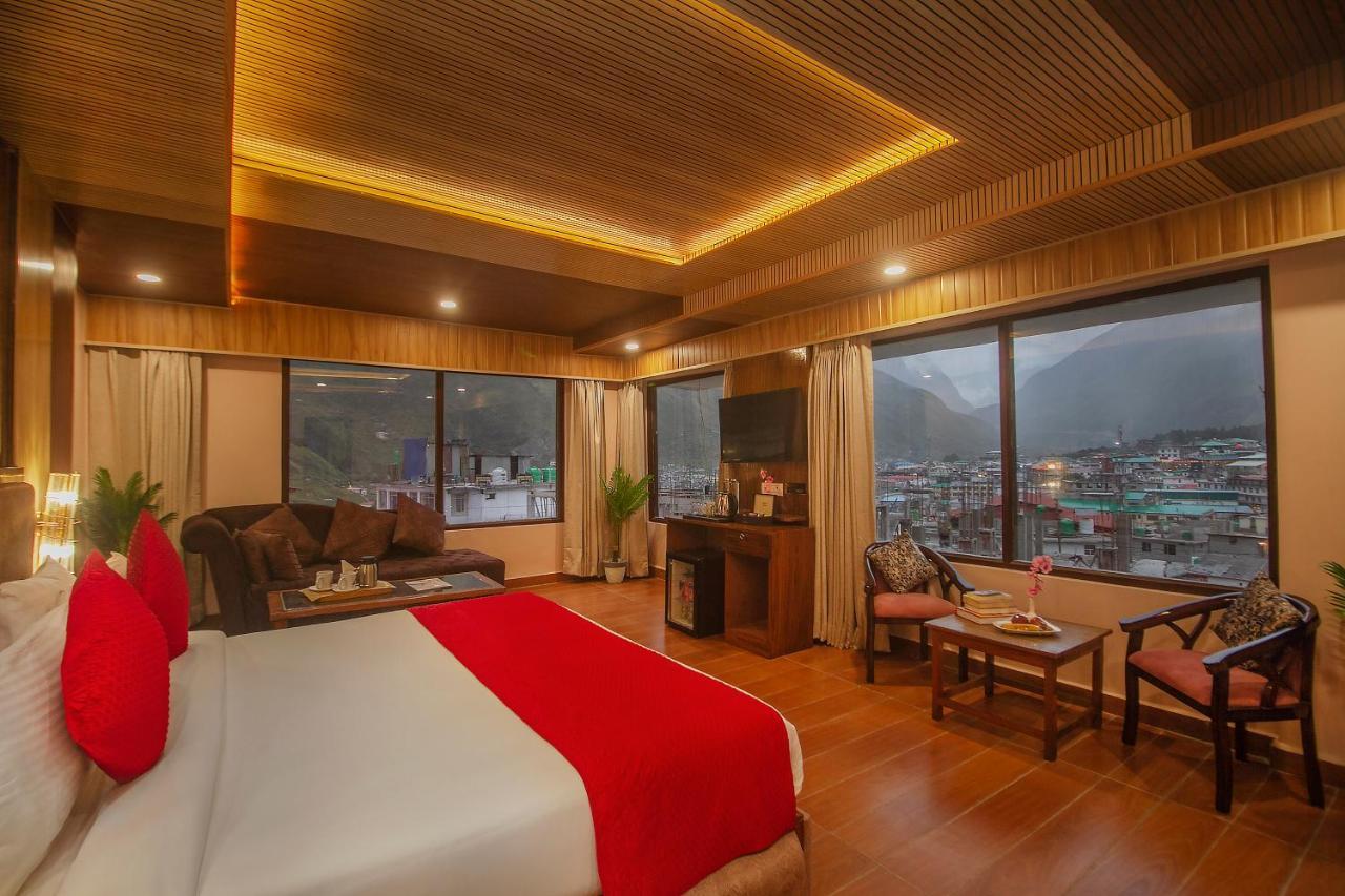 Amritara The Avadh Hotel บาดรีนาถ ภายนอก รูปภาพ