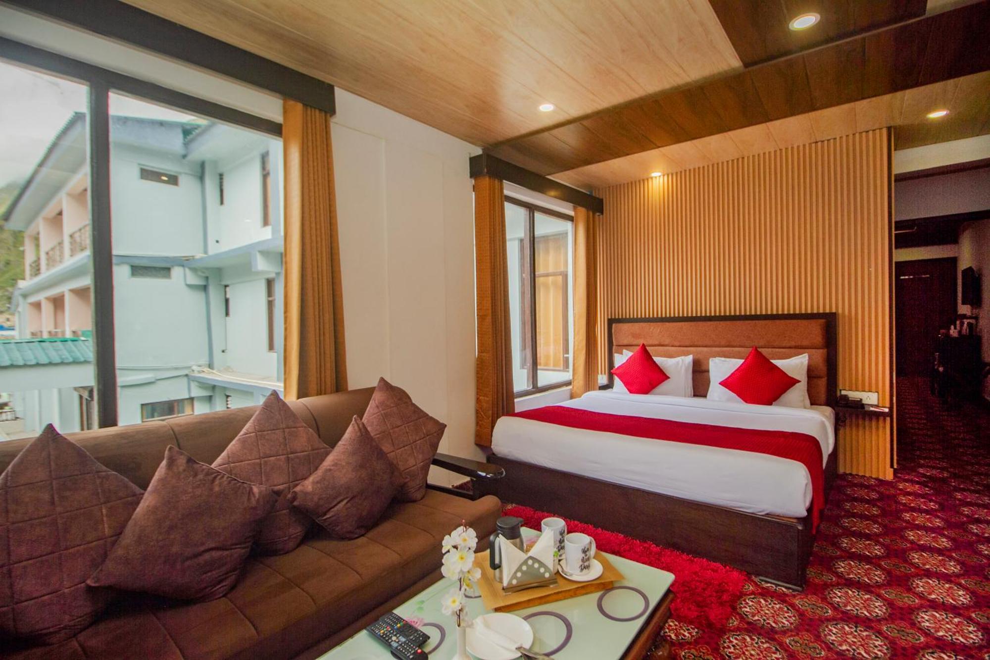 Amritara The Avadh Hotel บาดรีนาถ ภายนอก รูปภาพ