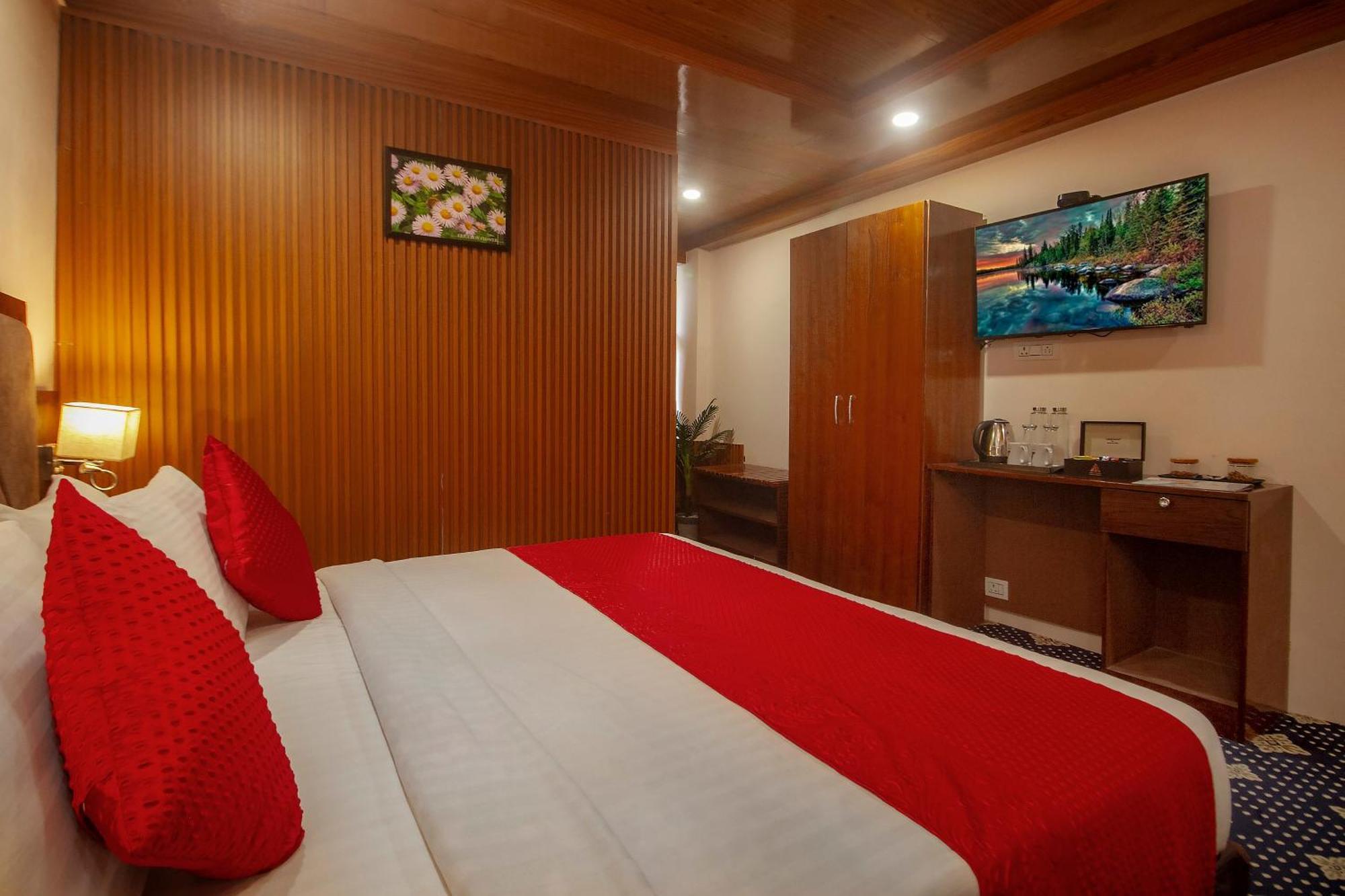 Amritara The Avadh Hotel บาดรีนาถ ภายนอก รูปภาพ