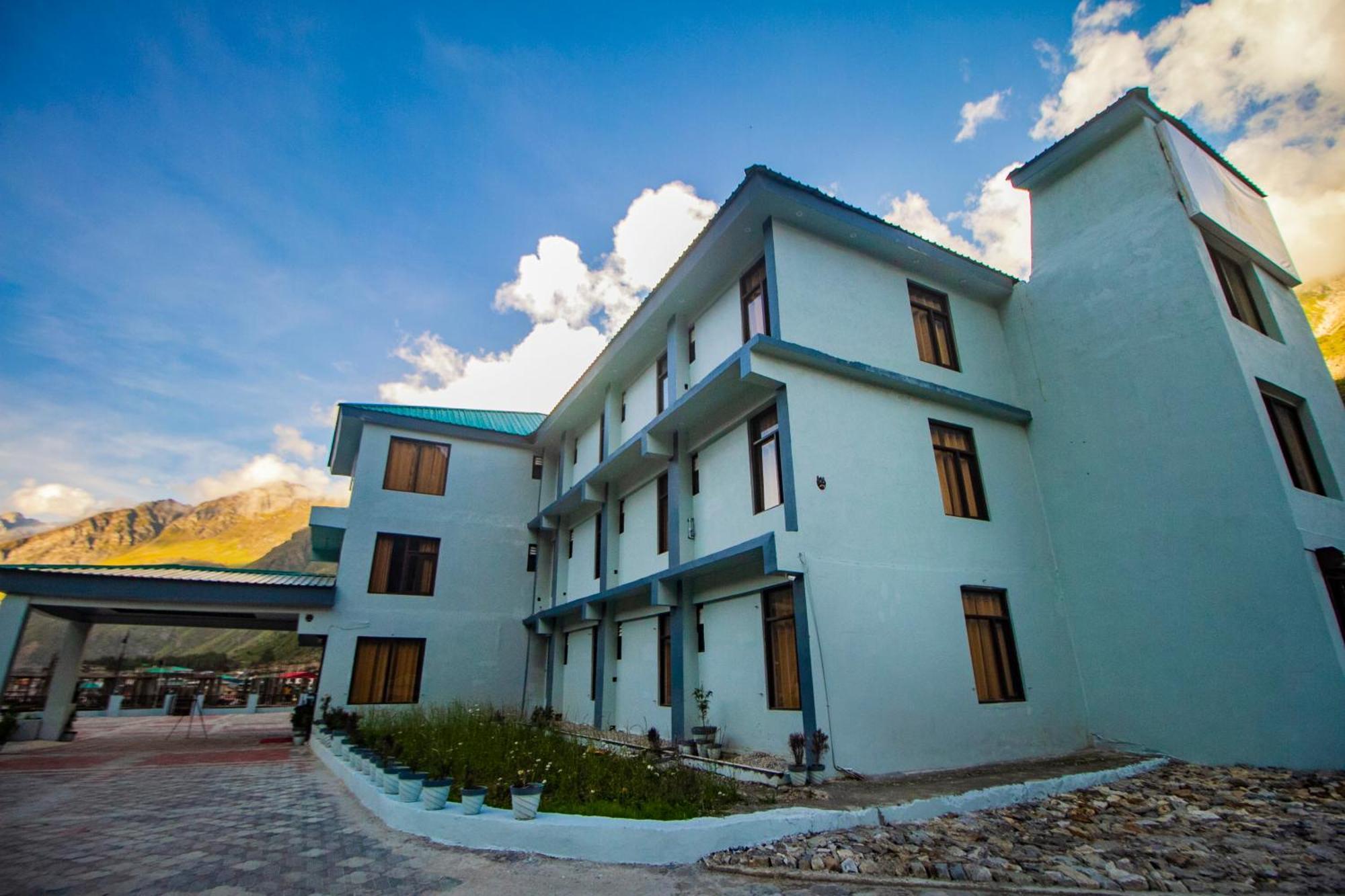 Amritara The Avadh Hotel บาดรีนาถ ภายนอก รูปภาพ
