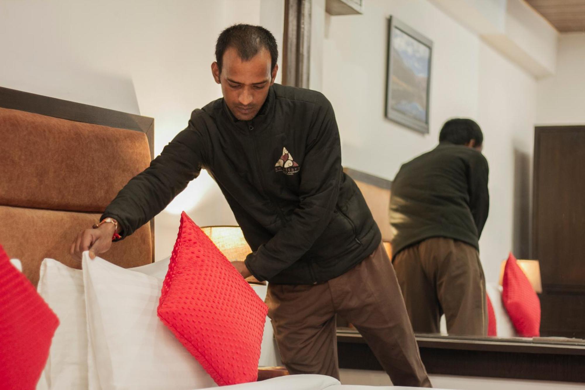 Amritara The Avadh Hotel บาดรีนาถ ภายนอก รูปภาพ